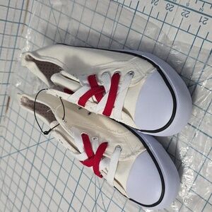 Twisted Kix Low Rise Classic Canvas Fashion Sneakers Women Two-Tone Laces 11